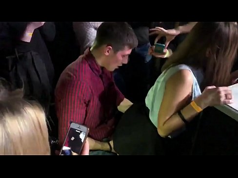 ❤️ ibalopo gidi ni a Russian nightclub. 18-odun-atijọ Russian girl ni anus ati obo buru jai ni a nightclub ☑  si wa ❌️